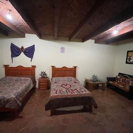 La Casa Del Abuelo Hostel ซานมิเกล เด อาเญนเด ภายนอก รูปภาพ