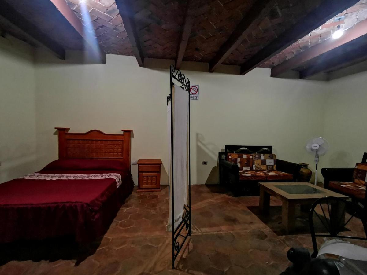 La Casa Del Abuelo Hostel ซานมิเกล เด อาเญนเด ภายนอก รูปภาพ