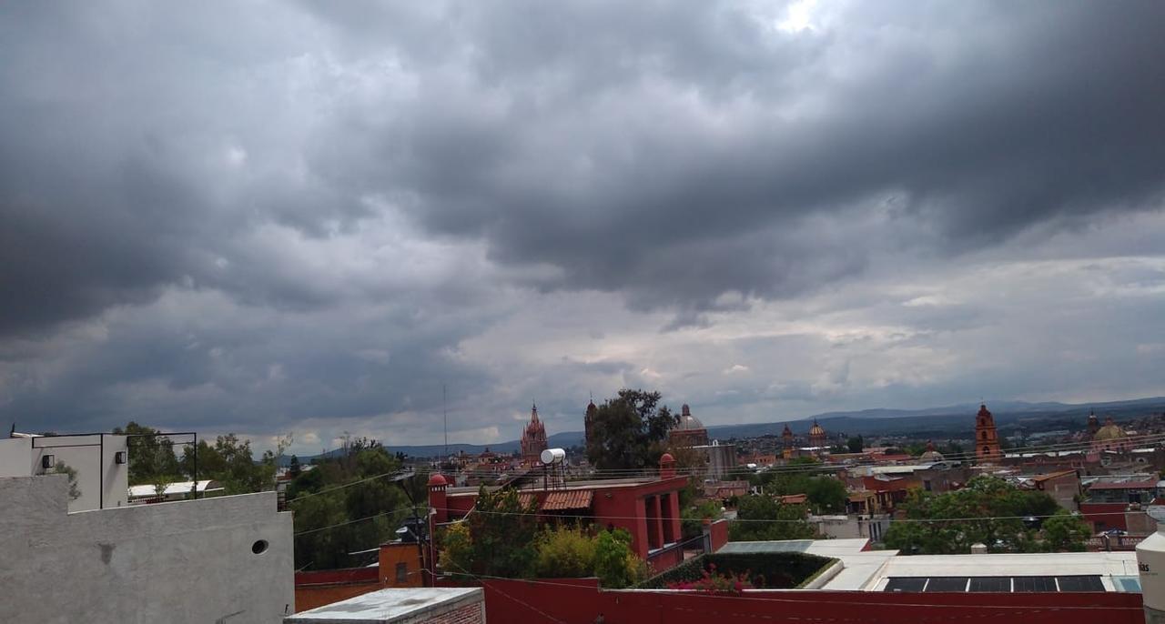 La Casa Del Abuelo Hostel ซานมิเกล เด อาเญนเด ภายนอก รูปภาพ